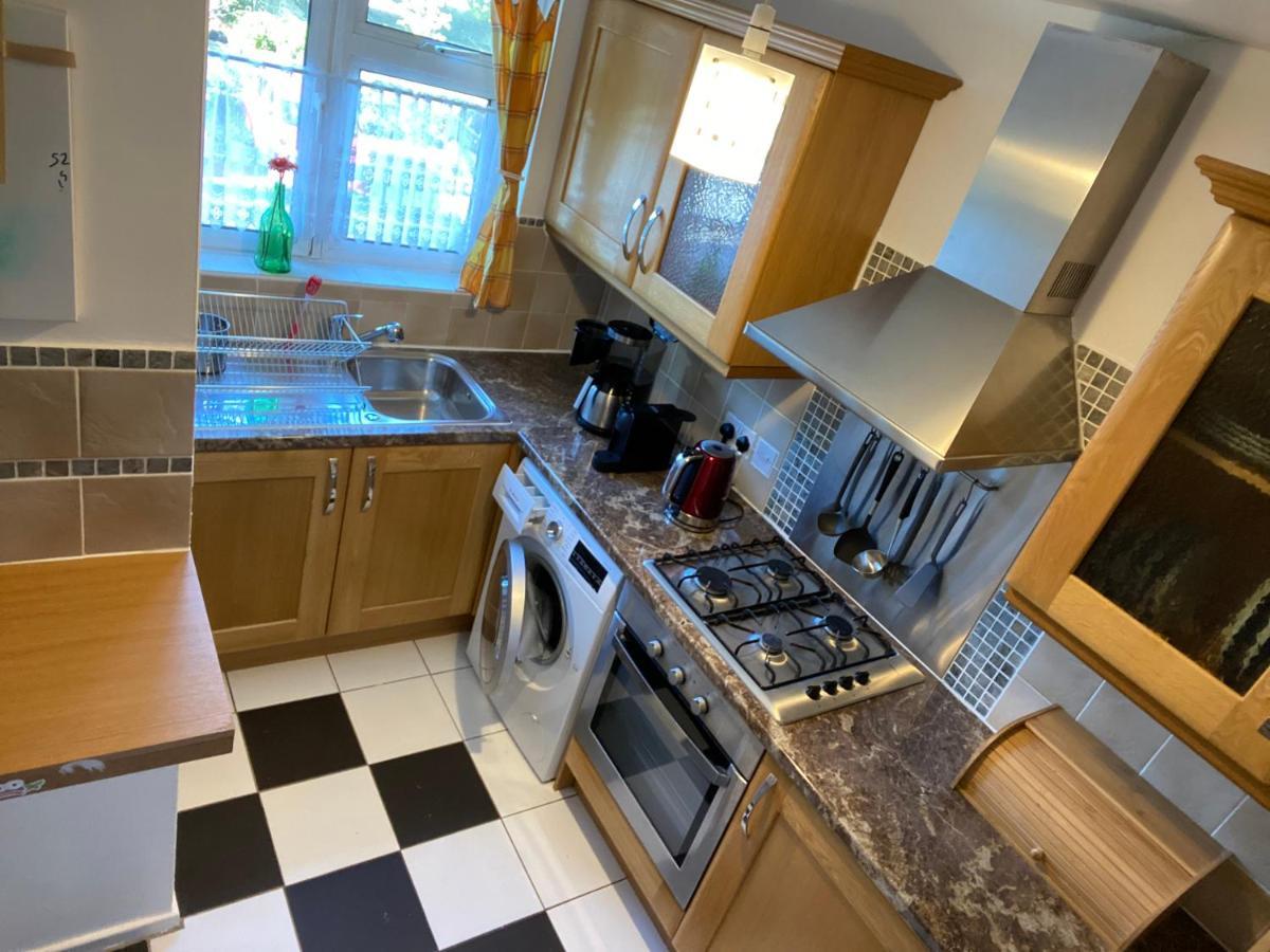 Beautiful 2 Bedroom & Balcony Flat In Central Londres Exterior foto
