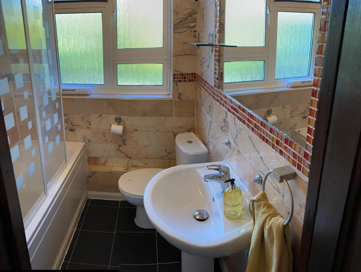 Beautiful 2 Bedroom & Balcony Flat In Central Londres Exterior foto